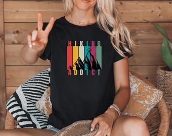 レトロな山のグラフィック、大胆な色彩と山々、アウトドア愛好家に最適、自然愛好家に最適、冒険にぴったりのシャツ