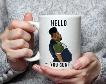 Harvey Hallo Sie Cunt Becher Lustige UK Meme Becher Viral Zitat Becher Lustige Kaffeetasse Büro Humor Becher Neuheit Geschenk Meme Becher UK Tiktok Viral Zitat