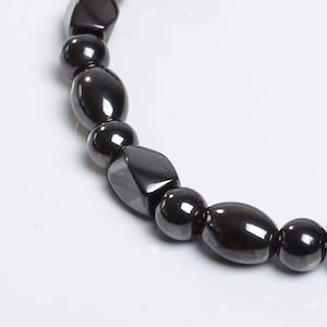 Schwarzes Magnet Armband - Oval, Runde und Twist Perlen - Hampton Style für Männer und Frauen von Glücklich und gesund