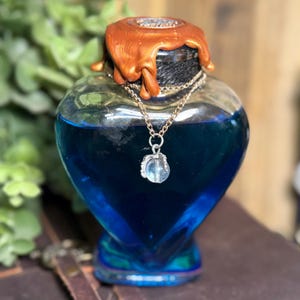 Color Changing Potion Bottle: Fantasy Apothecary Decor Prop