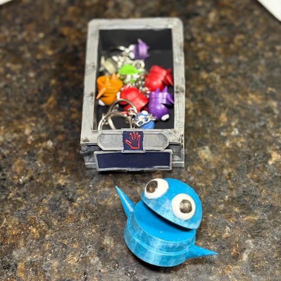 Robot Keychain | Gift for Repo fans | Fun Keychain