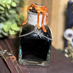 Color Changing Potion Bottle: Fantasy Apothecary Decor, Halloween Prop
