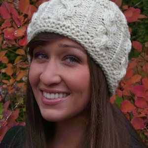 Beanie Mütze Hut Aran Irischer Fischer handgestrickt Zopfmuster