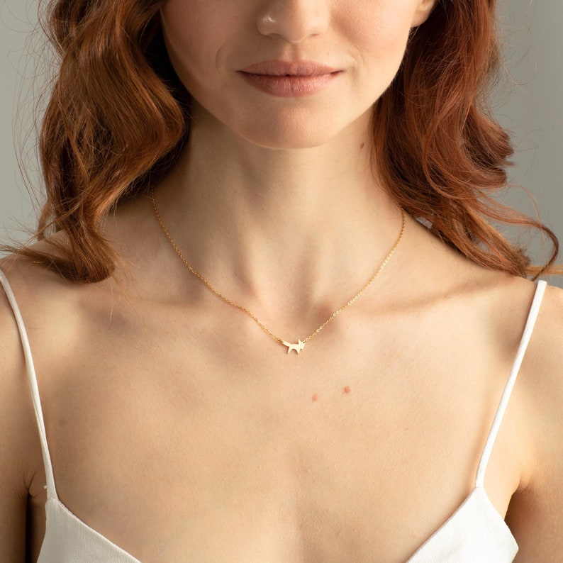 Dainty fox necklace in 14K gold or 925 silver, featuring a minimalist fox pendant. Handmade jewelry for animal lovers, a perfect Christmas gift for her.