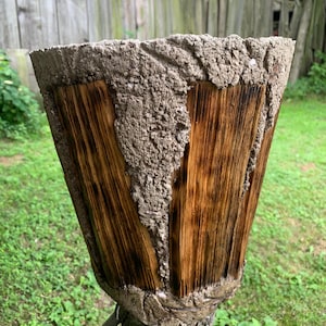 Hypertufa red pine inlay