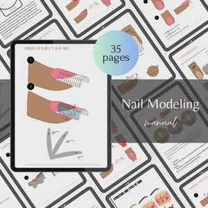 Op de afbeelding: Een digitaal handboek voor nagelmodellering weergegeven op een tablet. Het scherm toont diagrammen van nagelvormingstechnieken, inclusief hoeken en metingen. De handleiding is 35 pagina's lang en bevat de tekst "Nail Modeling manual".