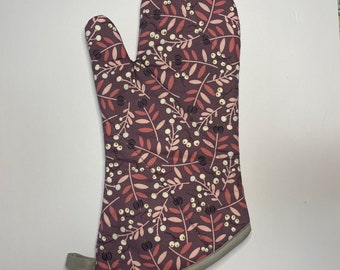 Purple Floral Oven Mitt, Oven Glove, Kitchen Accessory, Gift for Cook, Foodie, Gardener, Mom Gift