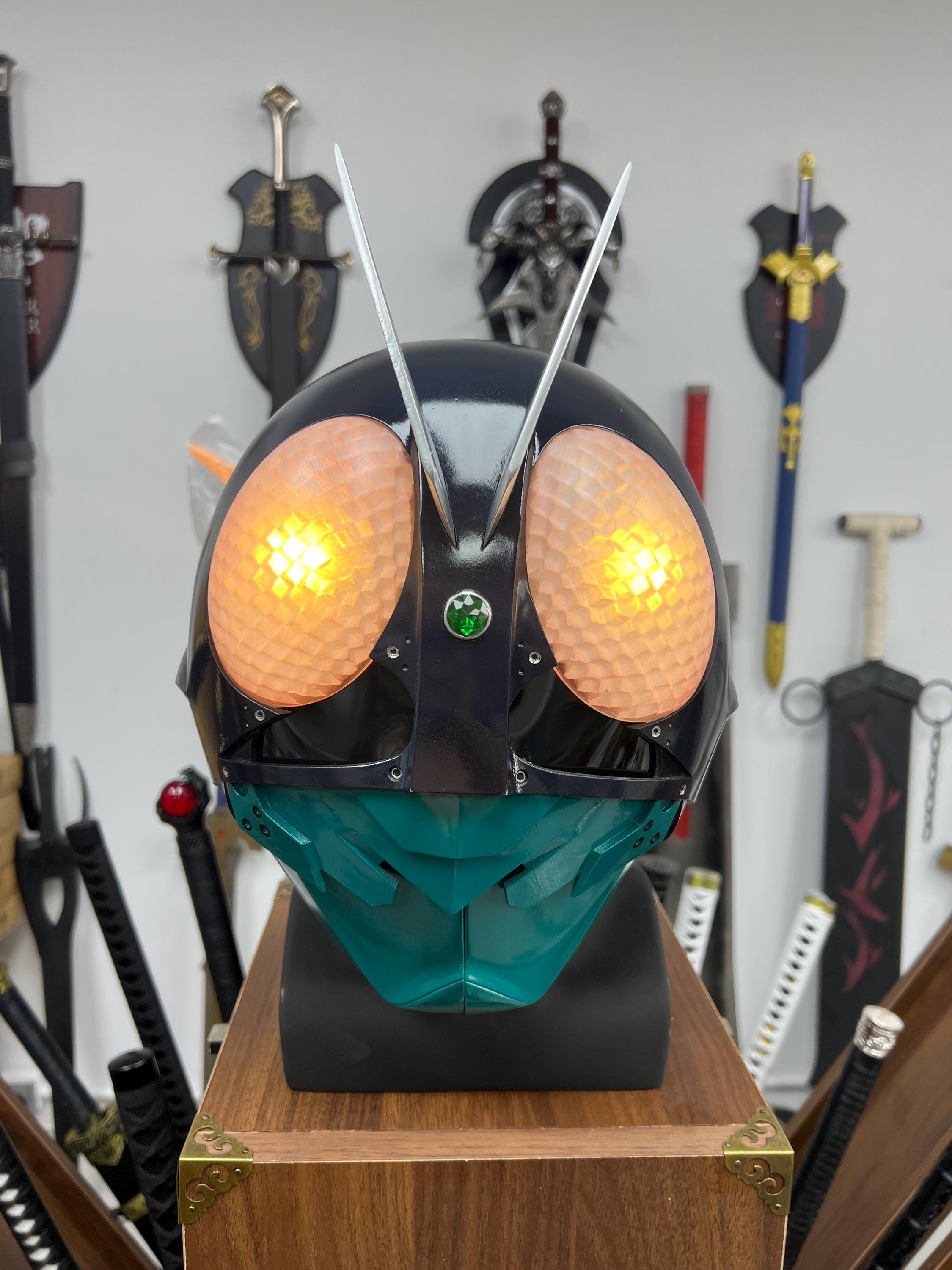 booska✩︎仮面ライダーレプリカマスク ヘルメット 3Dプリント 自動開閉 LED マスク 仮面ライダー 2023 V1 V2 V3 2+1