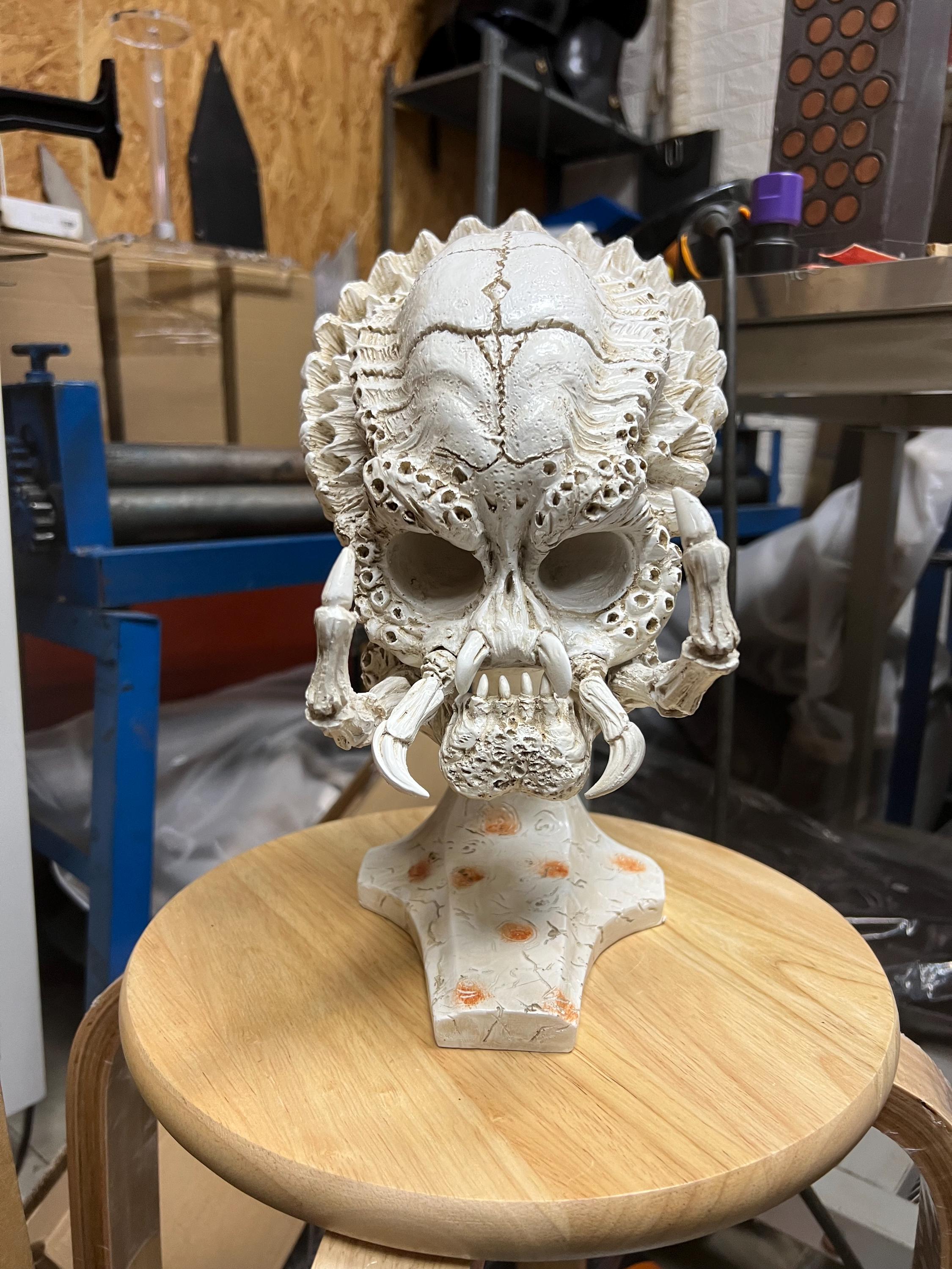 エイリアンVSプレデター AVP 頭蓋骨化石コスプレ小道具 - Etsy 日本