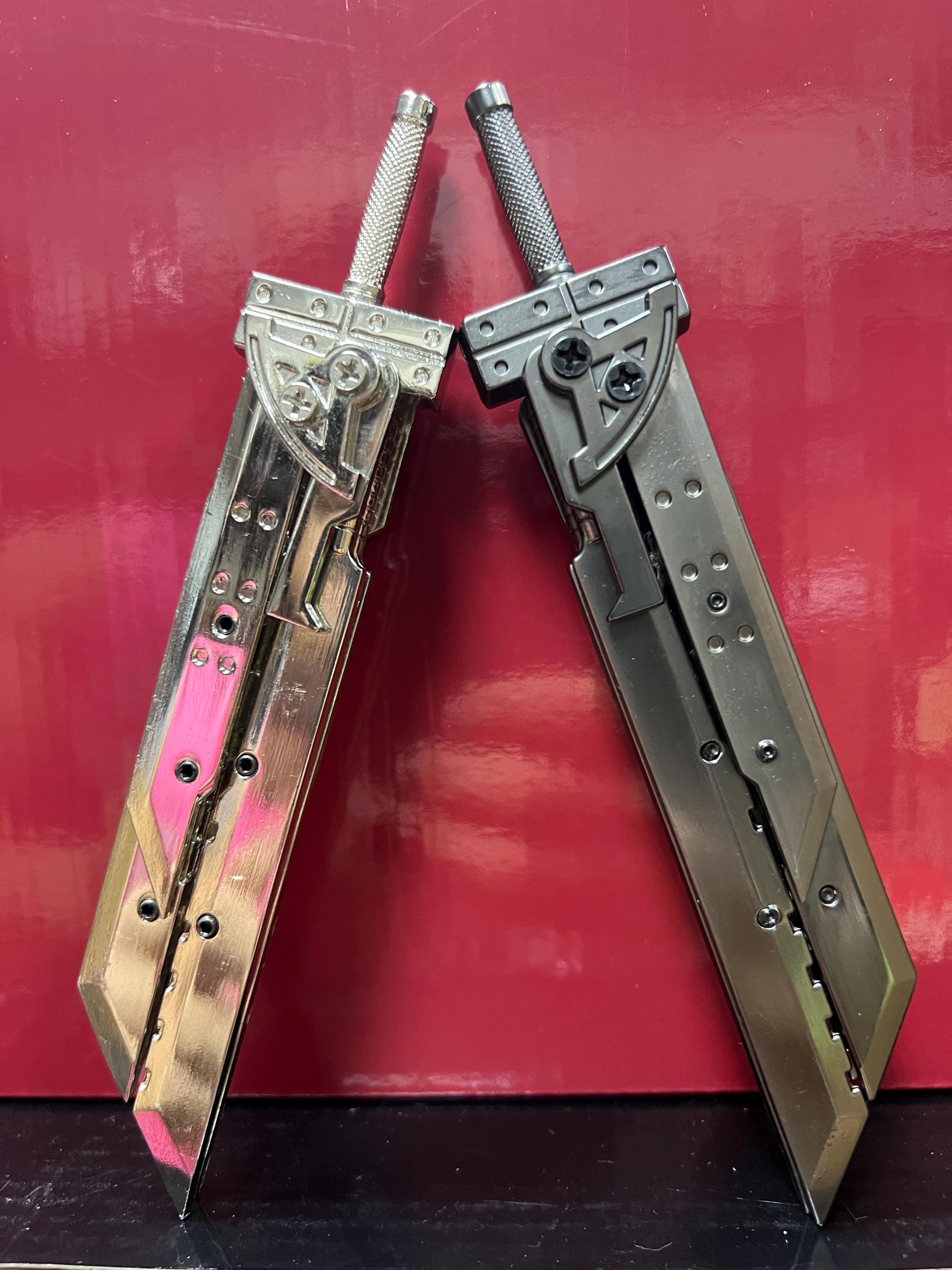 Metal Small Final Fantasy VII FF7 Remake Rebirth Advent Children