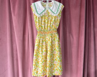 Sukienka dziewczęca Flower Power Polly Flinders w stylu vintage – rozmiar 10, dziewczęca – lata 60. i 70. – Garden
