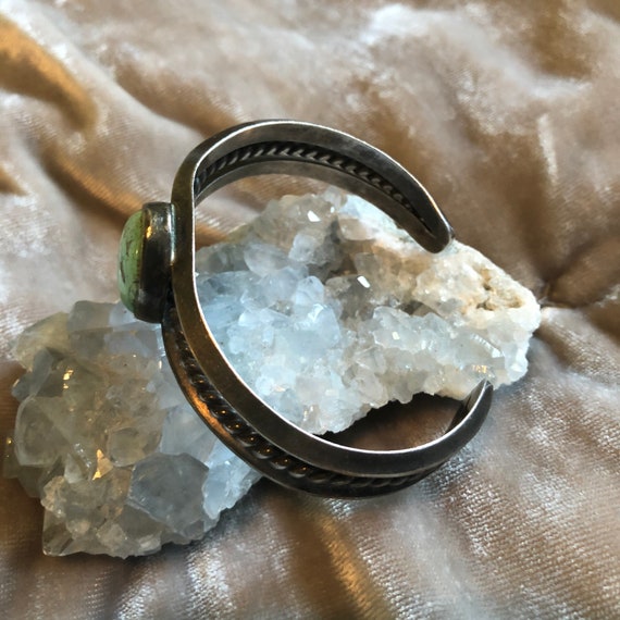 Vintage Native American Navajo Sterling & Turquoise Cuff Mid