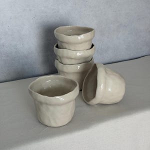 Gloss Cup, Handmade Ceramic Mug with Glossy Finish, 300ml (10 oz) Coffee Cup, Artisan Pottery, Microwave Safe