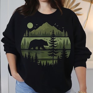 Retro Bear Forest Sweatshirt for Women, Oversized Mountain Wildlife Pullover, Cozy Nature Lover Shirt, Hiking Adventure Outdoors Tee