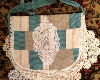 DeviDesigns romantisch Patchwork Messenger Bag Shabby chique Vegan handtas Vintage Lace Doilies Floral n Plaid