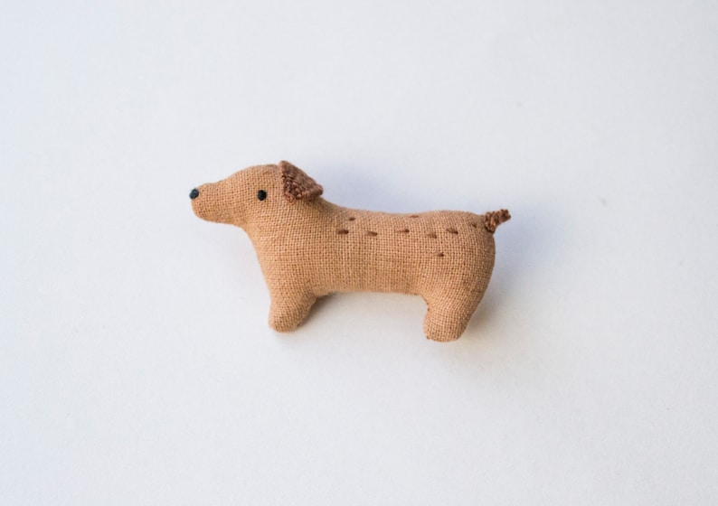 Doggy mini embroidered brooch pin C