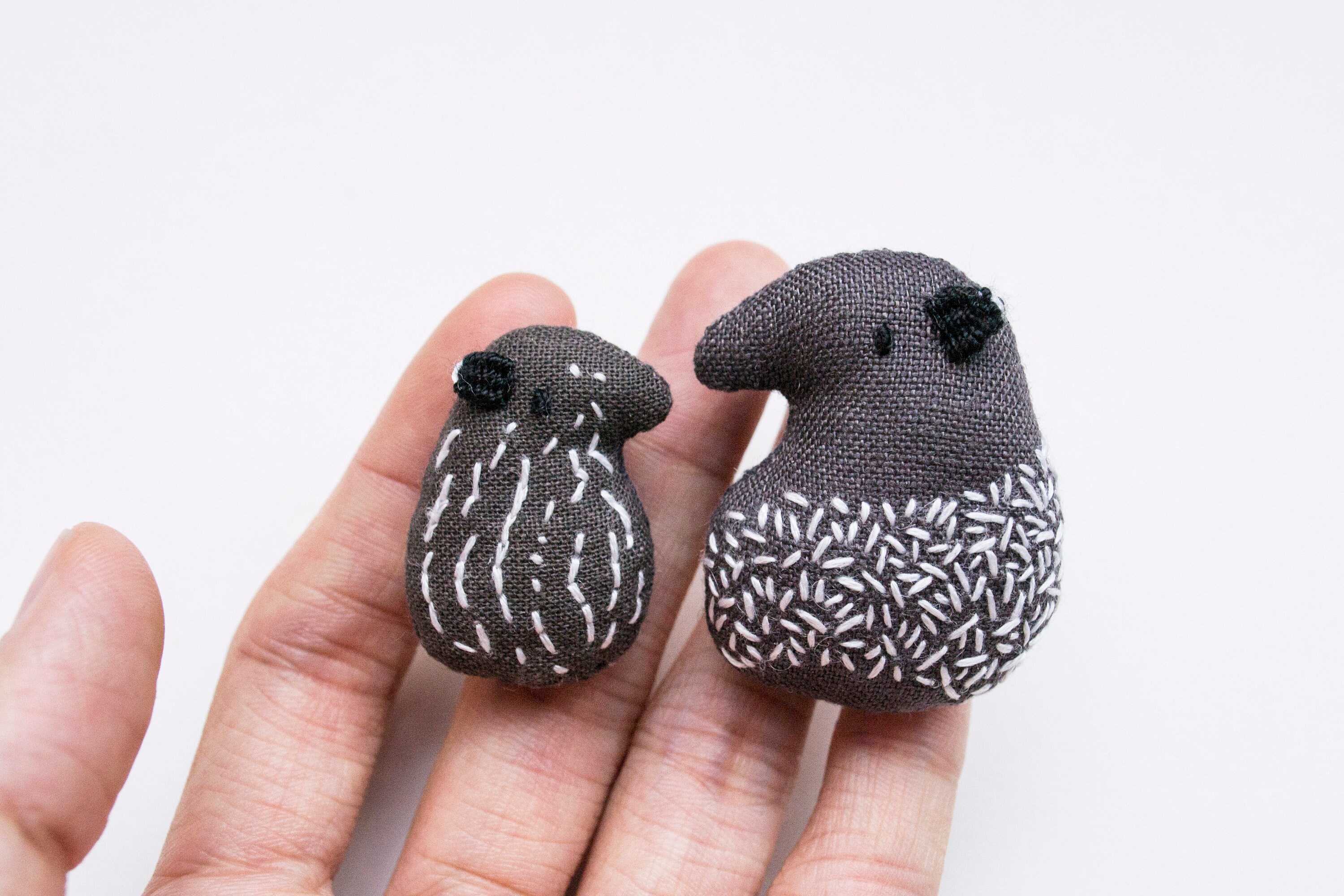 Tapir Pin Tapir Parent and Child Mini Hand-embroidered Brooch Pins - Etsy