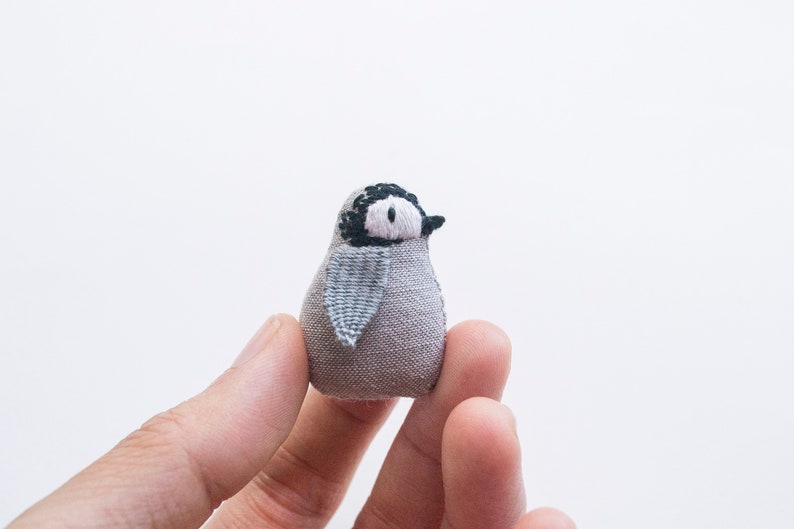 Penguin parent and child mini hand-embroidered brooch pins image 4
