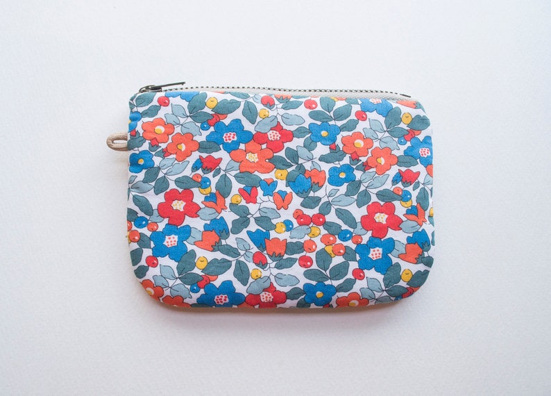 Liberty Hand-Embroidered Petit Zip Pouches zdjęcie 5