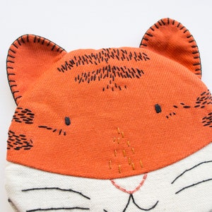 Tiger small zip pouch case image 3