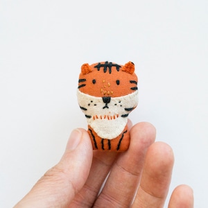 Tiger mini embroidered brooch pin image 1