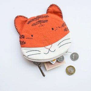 Tiger small zip pouch case image 1