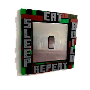 Cornice personalizzata per interruttore della luce a tema Pixel Gamer, decorazione per camera da letto a tema gaming, copriinterruttore per camera dei bambini, regalo personalizzato con nome, stampa 3D (Regno Unito)
