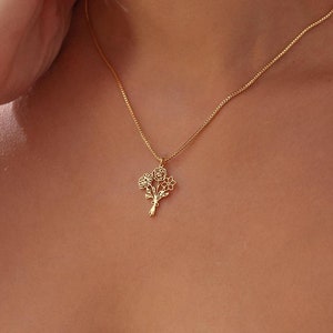 Combined Birth Flower Necklace, Birth Flower Bouquet Necklace, Gold Birth Month Flower Necklace, Personalized Necklace, Gift for Sister Mom