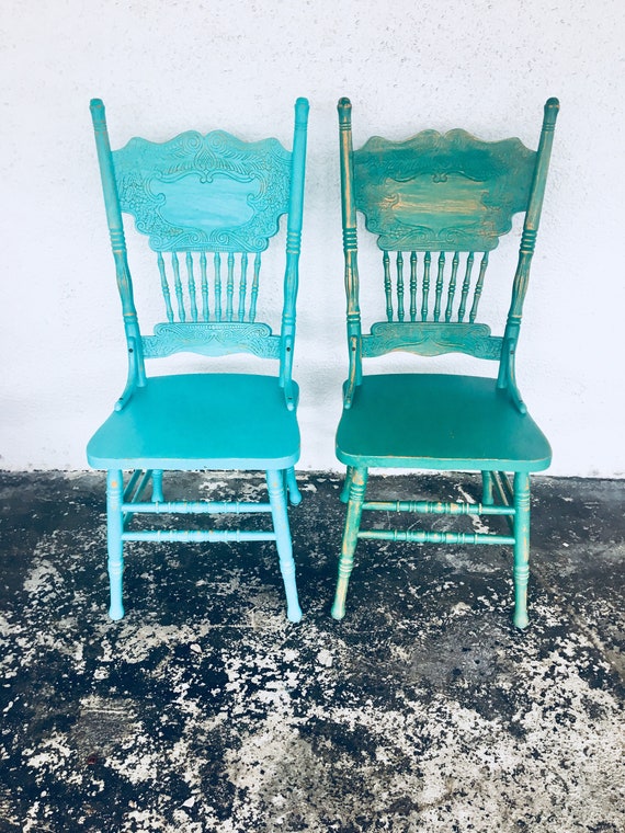 Vintage Painted Wood Chairs: Shabby Chic Cottage Set