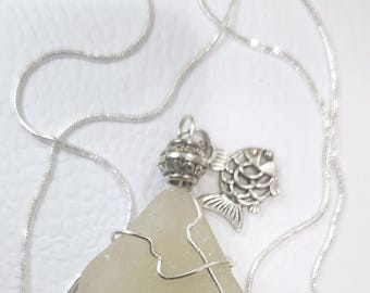 Collar de cristal marino envuelto en plata inspirado en los años 70 - Océano Pacífico Norte