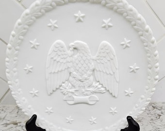 Fenton 1776 Heritage Plate: White Milk Glass