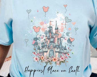 Camiseta floral vintage del Castillo de Disney, camiseta retro del Lugar Más Feliz del Mundo, camisetas familiares a juego de Disney, El Reino Mágico