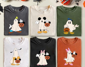 Maglietta di Halloween personalizzata con tutti i personaggi Disney Ghost, maglietta vintage Disney Mickey Ghost, festa di Halloween di Topolino non così spaventosa, dolcetto o scherzetto