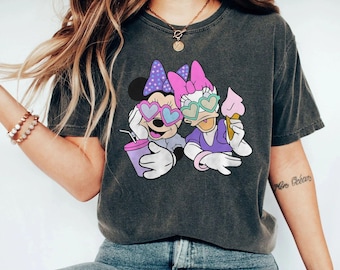 Retro Minnie i Daisy Buziaki, Koszulka z Myszką Minne, Koszulka Retro Disney, Koszulki Tie Dye Disney, Koszulka Best Friends Minnie i Daisy