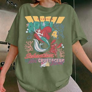 Den lilla sjöjungfrun T-shirt, Atlantica Ariel Ocean Tour 1991 Retro T-shirt, Sebastian och flundrafisken T-shirt, Disneyland Girl Trip T-shirt bild 4