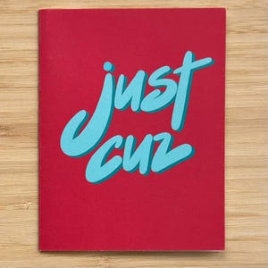 Carte de voeux A2 amusante, juste parce que, typographie simple et audacieuse dessinée à la main, joli message d'amitié et de soutien, merci plein d'esprit léger