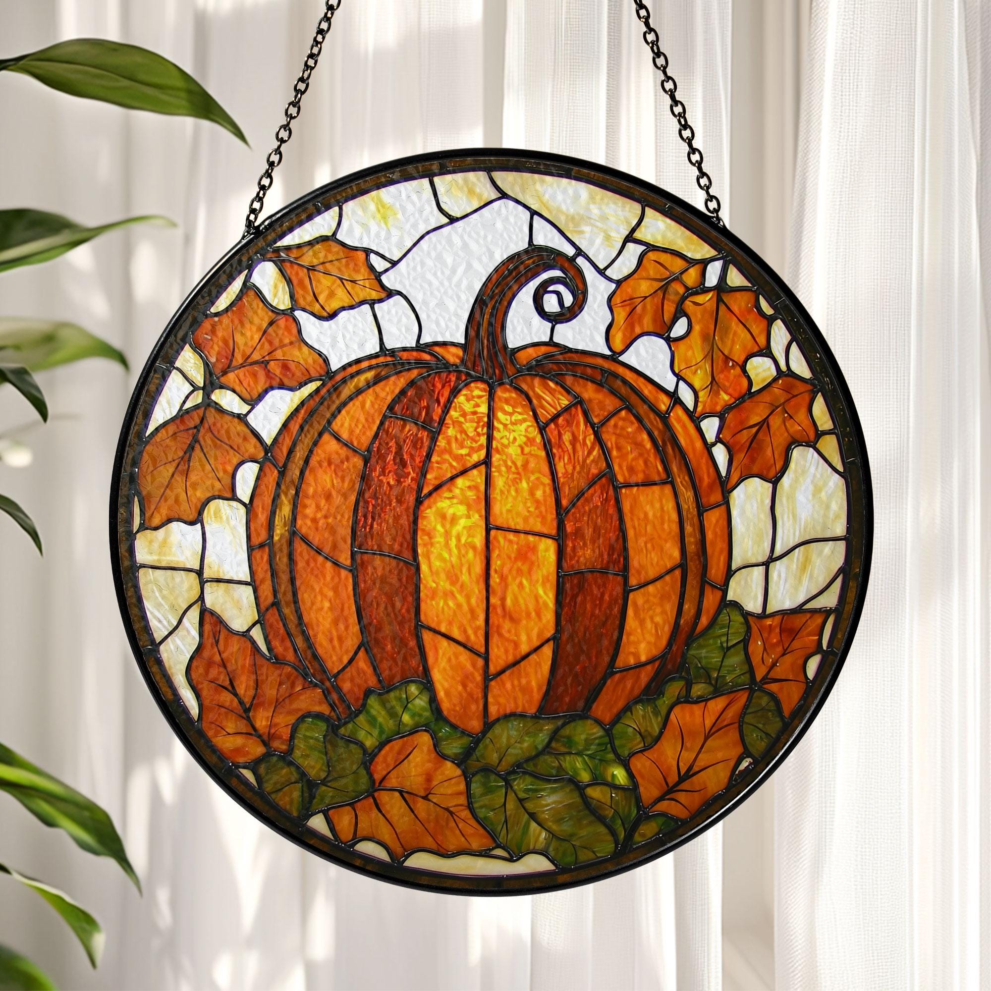 秋の装飾に使えるカボチャのステンドグラスの窓飾り、カボチャの秋の