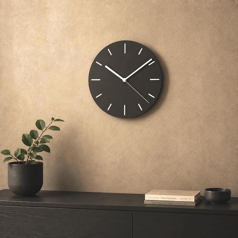 Moderne Wanduhr in Erdtönen LINEA NOVA – Lautlose Designer Uhr für ruhige Wohnräume im Japandi Stil bild 7
