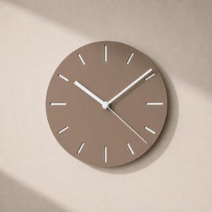 Moderne Wanduhr in Erdtönen LINEA NOVA – Lautlose Designer Uhr für ruhige Wohnräume im Japandi Stil bild 8