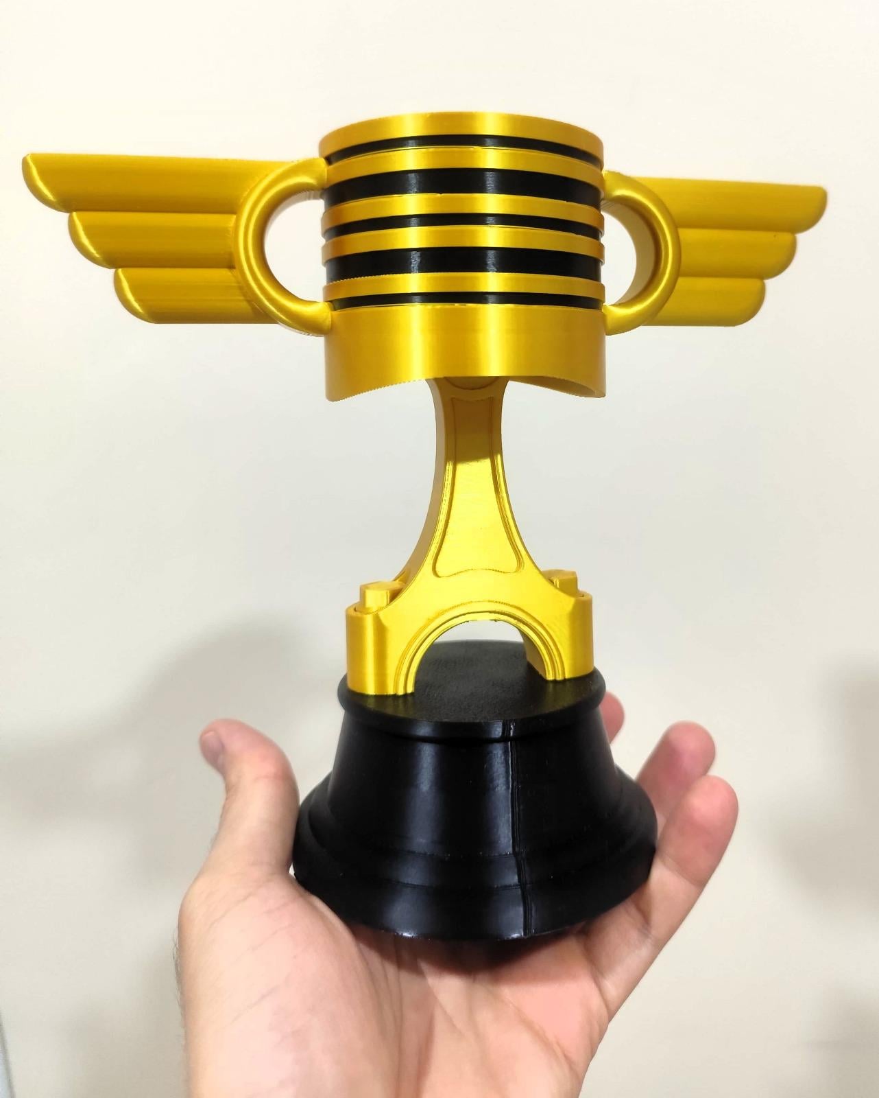 パーソナライズされたピストンカップトロフィー：カーズ映画に