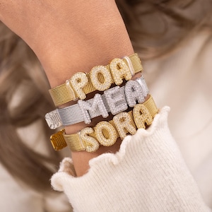 Kundenspezifische Name Manschettenarmbänder • Diamantblase personalisierter Schmuck • Zierliches minimalistisches stapelbares Armband • Einzigartiges Muttertagsgeschenk für Sie