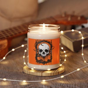 Vela de calavera elegante y cautivadora: decoración gótica para el hogar, vela de soja espeluznante para Halloween, vela de estética oscura con ilustraciones de calaveras únicas, 9 oz