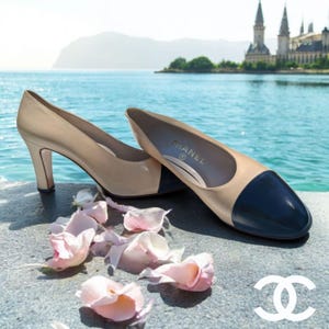 Authenticated: Vintage Chanel Classic Two-Toned Cap Toe Pump Shoes | Size 38 Heels | Pre-1980&#39;s Incredible Condition
