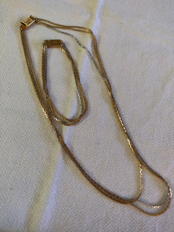 Goldtone  Avon necklace And bracelet.