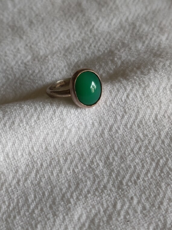 Vintage Sterling silver with emerald green stone.… - image 1