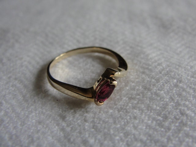 10k Marquise Ruby - Etsy