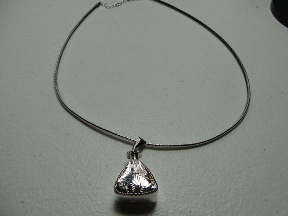 Srerling silver perfume or oil pendant With beautiful omega necklace