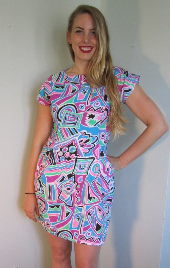 Vintage 1980s mini dress with colorful abstract pr