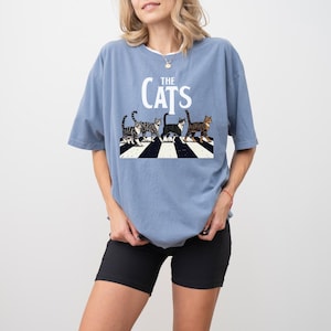 Vintage Abbey Road Cat T-shirt • Retro Beatles Music Cat Tee • Plus Sizing Available • Catshirt Style Tee • Oversized Tee • Gift for Her