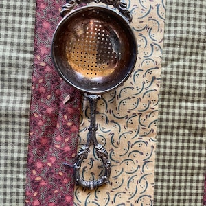 Vintage loose leaf tea strainer, silver